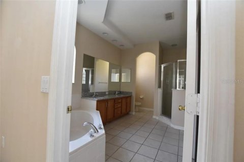 Casa en alquiler en Orlando, Florida, 4 dormitorios, 203.92 m2 № 1846330 - foto 17