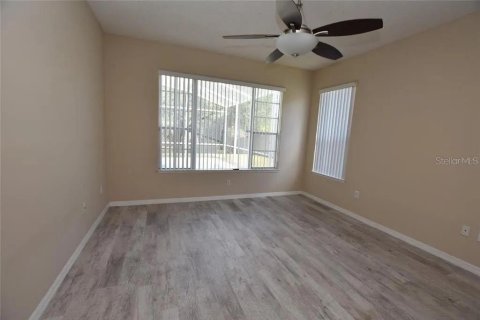 Casa en alquiler en Orlando, Florida, 4 dormitorios, 203.92 m2 № 1846330 - foto 9
