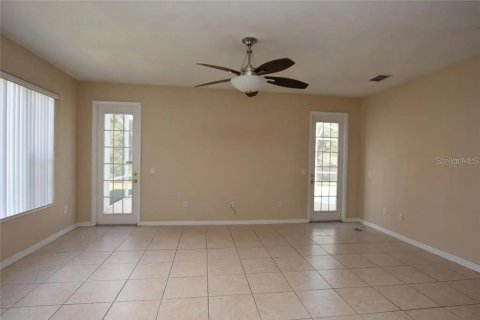 Casa en alquiler en Orlando, Florida, 4 dormitorios, 203.92 m2 № 1846330 - foto 5