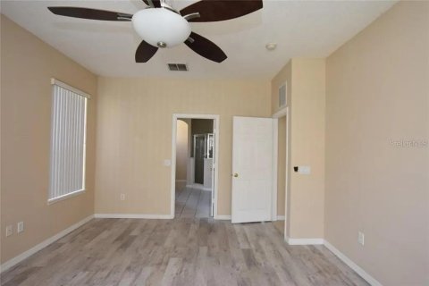 Casa en alquiler en Orlando, Florida, 4 dormitorios, 203.92 m2 № 1846330 - foto 11