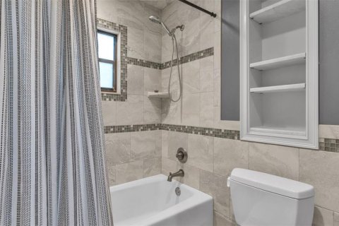Купить виллу или дом в Лейкленд, Флорида 6 комнат, 259.38м2, № 2104880 - фото 26
