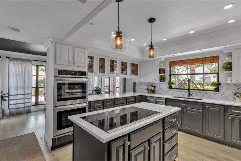 Купить виллу или дом в Лейкленд, Флорида 6 комнат, 259.38м2, № 2104880 - фото 7