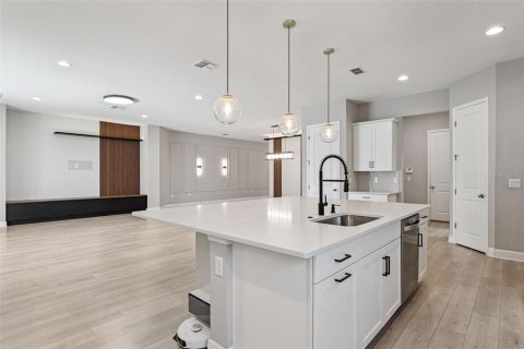 Villa ou maison à vendre à Orlando, Floride: 4 chambres, 272.02 m2 № 2395801 - photo 9