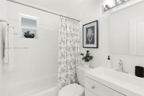 Villa ou maison à vendre à Davie, Floride: 2 chambres, 62.71 m2 № 2010907 - photo 17