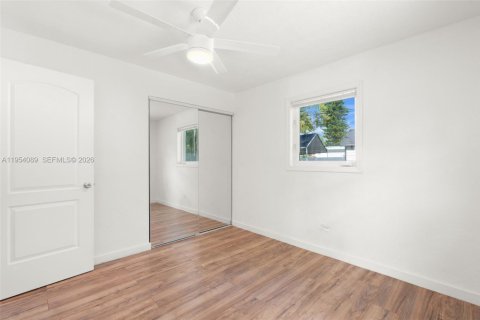 Villa ou maison à vendre à Davie, Floride: 2 chambres, 62.71 m2 № 2010907 - photo 18