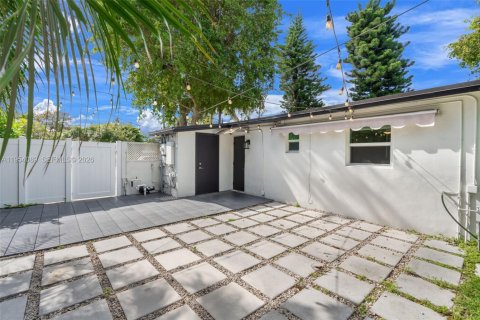 Villa ou maison à vendre à Davie, Floride: 2 chambres, 62.71 m2 № 2010907 - photo 21