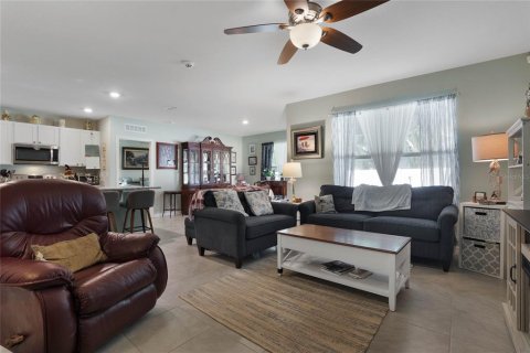 Casa en venta en Deltona, Florida, 3 dormitorios, 158.49 m2 № 1716679 - foto 14