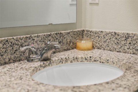 Casa en venta en Deltona, Florida, 3 dormitorios, 158.49 m2 № 1716679 - foto 28