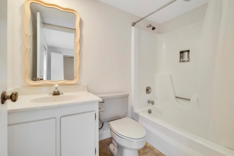 Townhouse in Jupiter, Florida 2 bedrooms, 136.57 sq.m. № 2376246 - photo 28