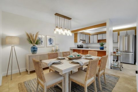 Townhouse in Jupiter, Florida 2 bedrooms, 136.57 sq.m. № 2376246 - photo 6