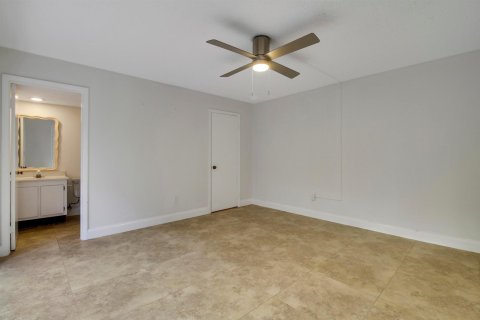 Townhouse in Jupiter, Florida 2 bedrooms, 136.57 sq.m. № 2376246 - photo 30