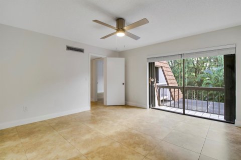 Townhouse in Jupiter, Florida 2 bedrooms, 136.57 sq.m. № 2376246 - photo 25