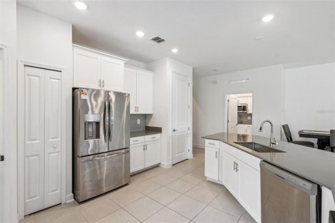 Casa en venta en Davenport, Florida, 4 dormitorios, 195.93 m2 № 2287961 - foto 17