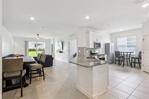 Casa en venta en Davenport, Florida, 4 dormitorios, 195.93 m2 № 2287961 - foto 8