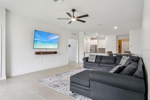 Casa en venta en Davenport, Florida, 4 dormitorios, 195.93 m2 № 2287961 - foto 6
