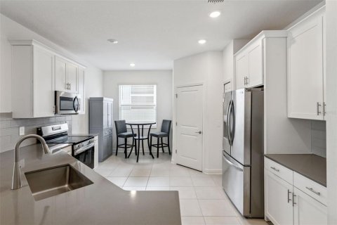 Casa en venta en Davenport, Florida, 4 dormitorios, 195.93 m2 № 2287961 - foto 14
