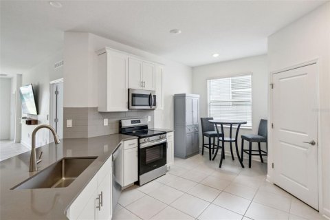 Casa en venta en Davenport, Florida, 4 dormitorios, 195.93 m2 № 2287961 - foto 7