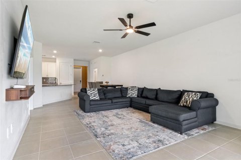 Casa en venta en Davenport, Florida, 4 dormitorios, 195.93 m2 № 2287961 - foto 13
