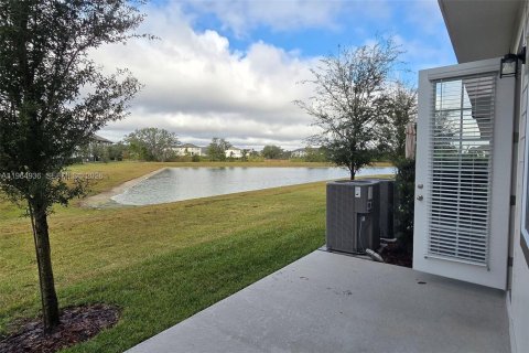 House in Davenport, Florida 3 bedrooms № 2033733 - photo 18
