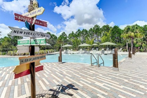 House in Davenport, Florida 3 bedrooms № 2033733 - photo 12