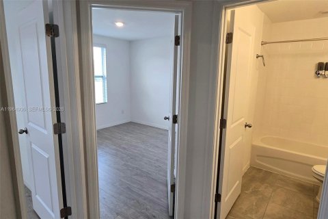 House in Davenport, Florida 3 bedrooms № 2033733 - photo 27