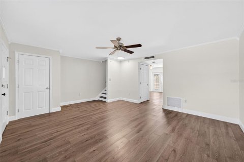 Townhouse in Orlando, Florida 2 bedrooms, 114.73 sq.m. № 2145452 - photo 9