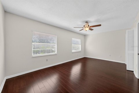 Townhouse in Orlando, Florida 2 bedrooms, 114.73 sq.m. № 2145452 - photo 15