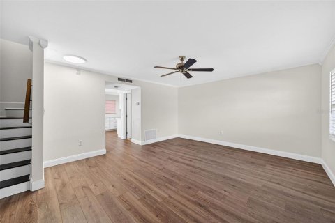 Townhouse in Orlando, Florida 2 bedrooms, 114.73 sq.m. № 2145452 - photo 8
