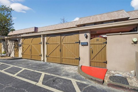 Townhouse in Orlando, Florida 2 bedrooms, 114.73 sq.m. № 2145452 - photo 20