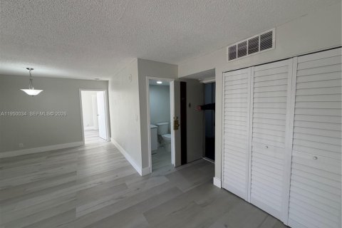 Copropriété à vendre à Sunny Isles Beach, Floride: 1 chambre, 71.26 m2 № 2006792 - photo 8