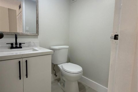 Copropriété à vendre à Sunny Isles Beach, Floride: 1 chambre, 71.26 m2 № 2006792 - photo 9