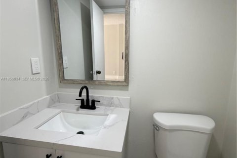 Copropriété à vendre à Sunny Isles Beach, Floride: 1 chambre, 71.26 m2 № 2006792 - photo 10