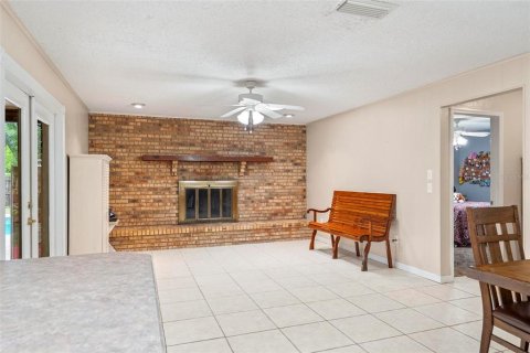 Villa ou maison à vendre à Deltona, Floride: 3 chambres, 133.78 m2 № 1870259 - photo 15