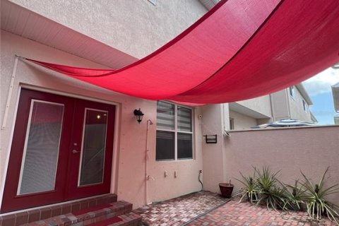 Adosado en alquiler en Saint Petersburg, Florida, 3 dormitorios, 213.68 m2 № 1822581 - foto 3