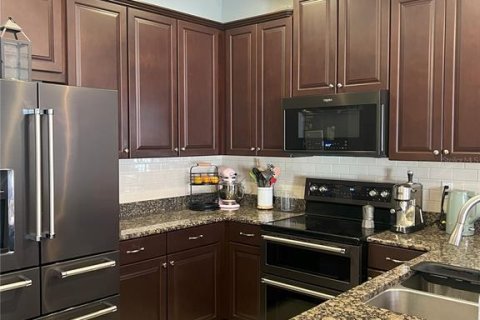 Adosado en alquiler en Saint Petersburg, Florida, 3 dormitorios, 213.68 m2 № 1822581 - foto 4