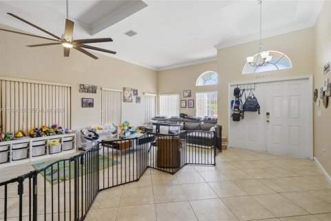 Villa ou maison à vendre à Homestead, Floride: 4 chambres, 259.38 m2 № 1992640 - photo 9