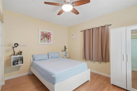 Villa ou maison à vendre à Homestead, Floride: 4 chambres, 259.38 m2 № 1992640 - photo 21