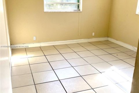 Casa en alquiler en Fort Lauderdale, Florida, 4 dormitorios, 111.48 m2 № 1959507 - foto 19