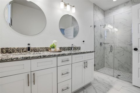 Casa en venta en Tampa, Florida, 3 dormitorios, 144.46 m2 № 2098885 - foto 14