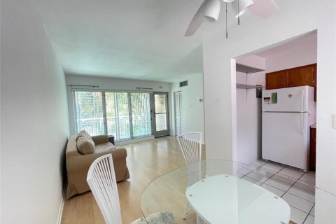 Apartment in Fort Lauderdale, Florida 1 bedroom, 55.74 sq.m. № 2400515 - photo 10