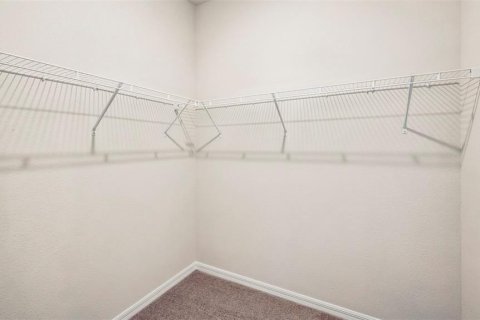 House in Parrish, Florida 4 bedrooms, 235.69 sq.m. № 2208436 - photo 28