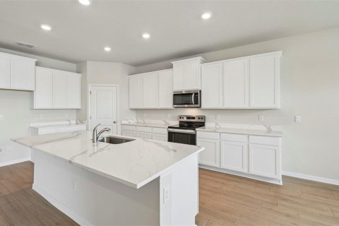 House in Parrish, Florida 4 bedrooms, 235.69 sq.m. № 2208436 - photo 3