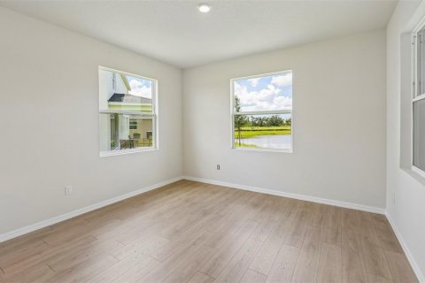 House in Parrish, Florida 4 bedrooms, 235.69 sq.m. № 2208436 - photo 12