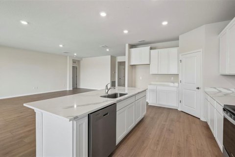 House in Parrish, Florida 4 bedrooms, 235.69 sq.m. № 2208436 - photo 6