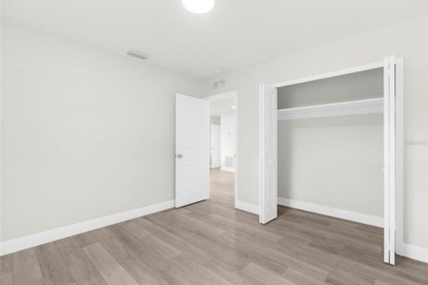 Купить виллу или дом в Тампа, Флорида 8 комнат, 120.59м2, № 2144066 - фото 14