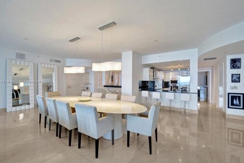 Copropriété à louer à Sunny Isles Beach, Floride: 6 chambres, 438.5 m2 № 1748981 - photo 8