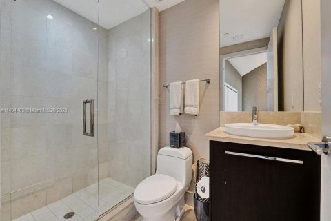 Copropriété à louer à Sunny Isles Beach, Floride: 6 chambres, 438.5 m2 № 1748981 - photo 25