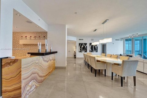 Copropriété à louer à Sunny Isles Beach, Floride: 6 chambres, 438.5 m2 № 1748981 - photo 19