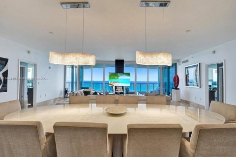 Copropriété à louer à Sunny Isles Beach, Floride: 6 chambres, 438.5 m2 № 1748981 - photo 4
