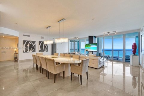 Copropriété à louer à Sunny Isles Beach, Floride: 6 chambres, 438.5 m2 № 1748981 - photo 7